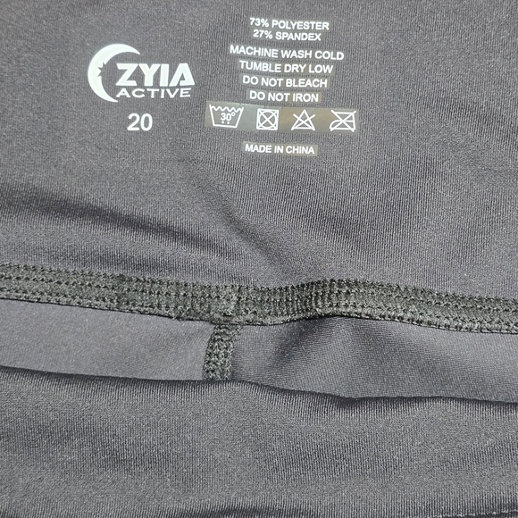 ZYIA Active Ankle Black Rose Leggings SIZE 20 - Picture 5 of 7